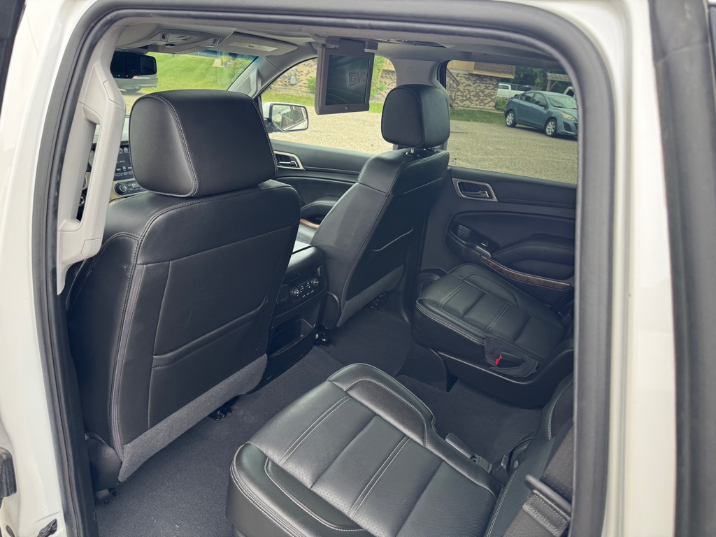 Photo 28 of this GMC YUKON