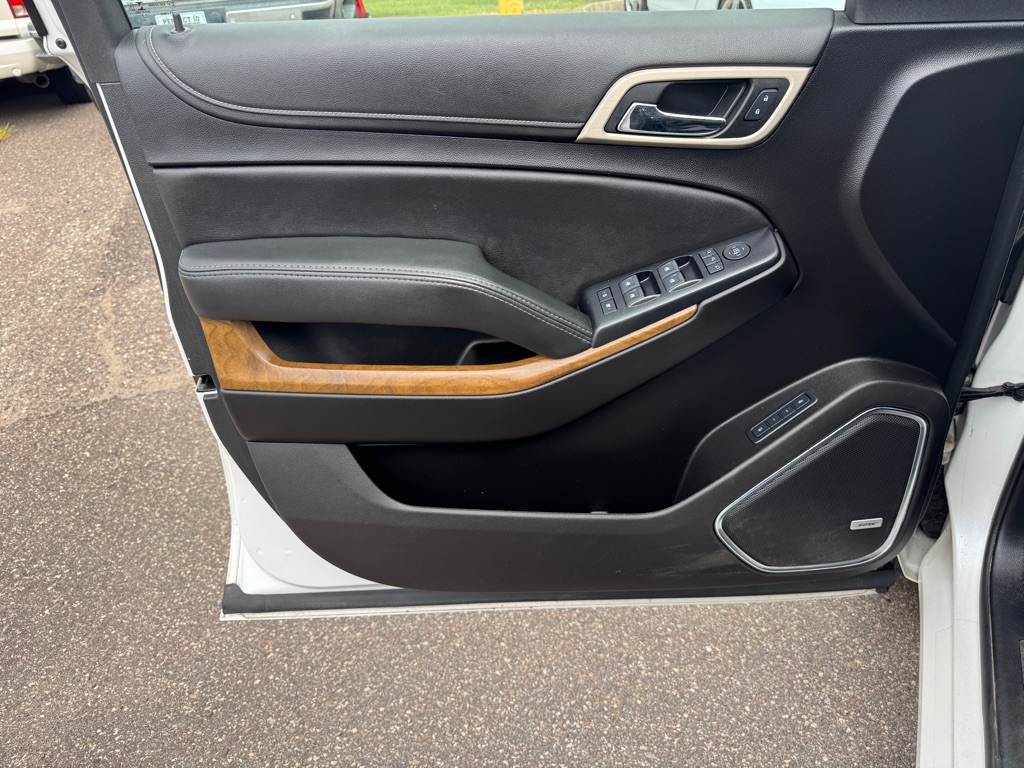 Photo 23 of this GMC YUKON