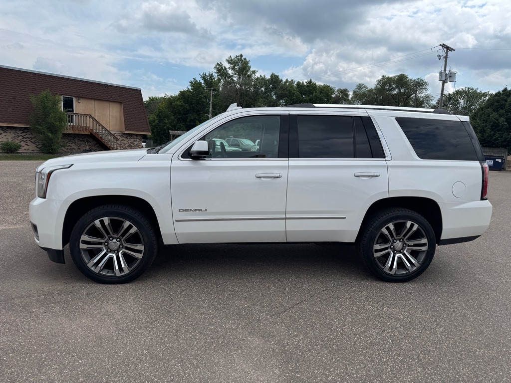 Photo 12 of this GMC YUKON