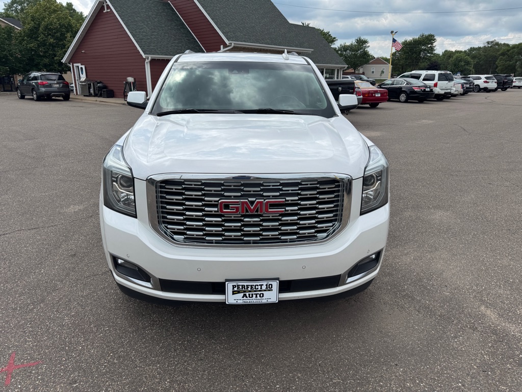 Photo 16 of this GMC YUKON