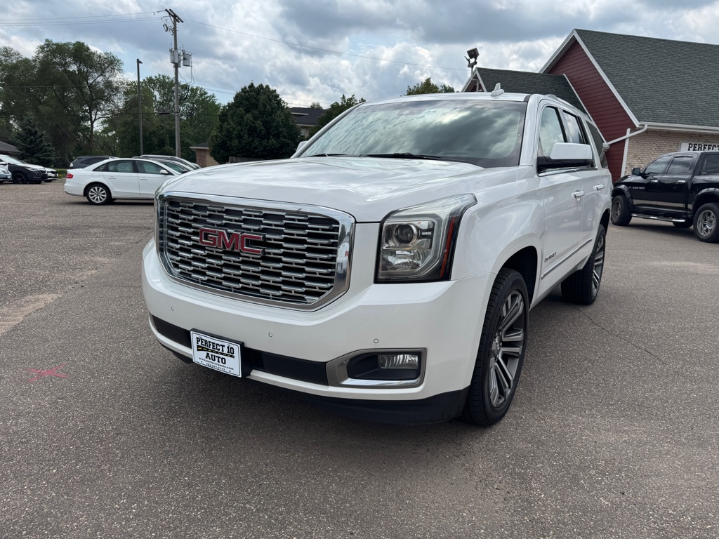 Photo 15 of this GMC YUKON