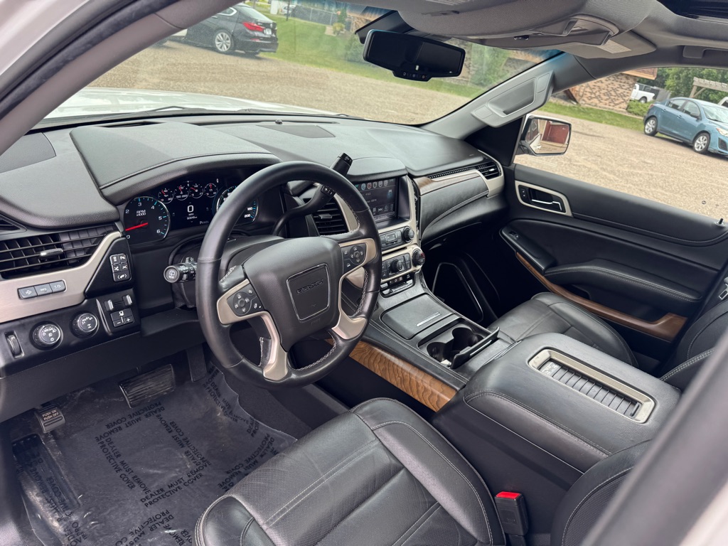 Photo 22 of this GMC YUKON