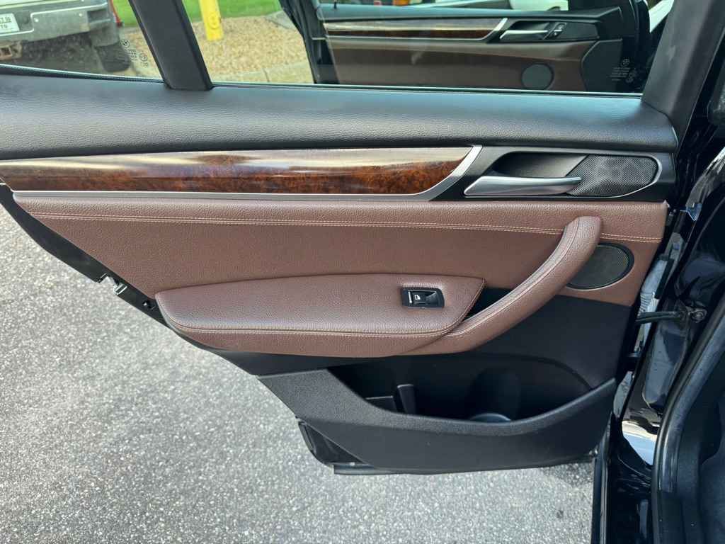 Photo 24 of this BMW X3