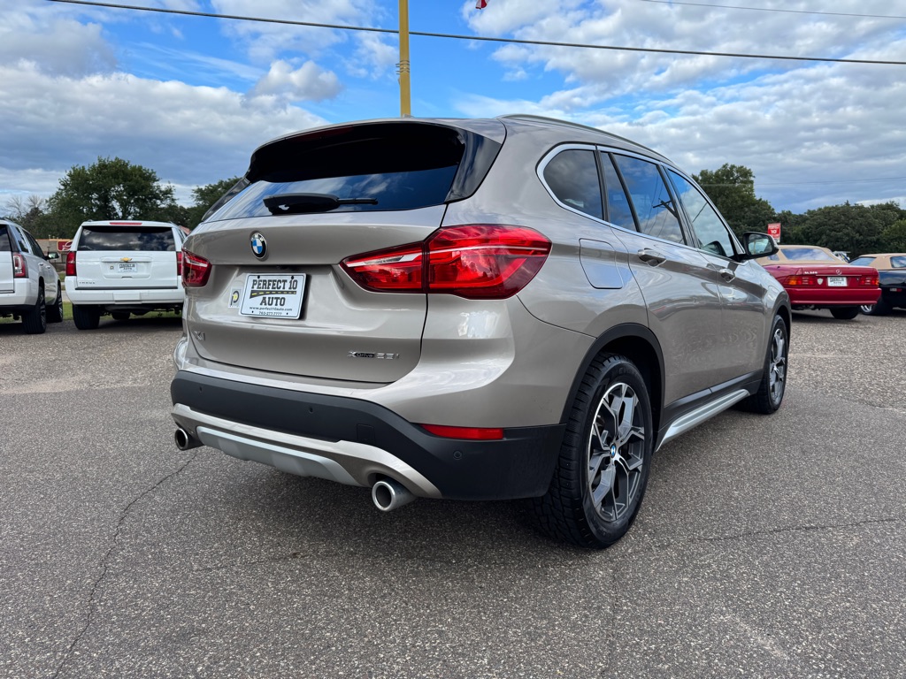 Photo 5 of this BMW X1
