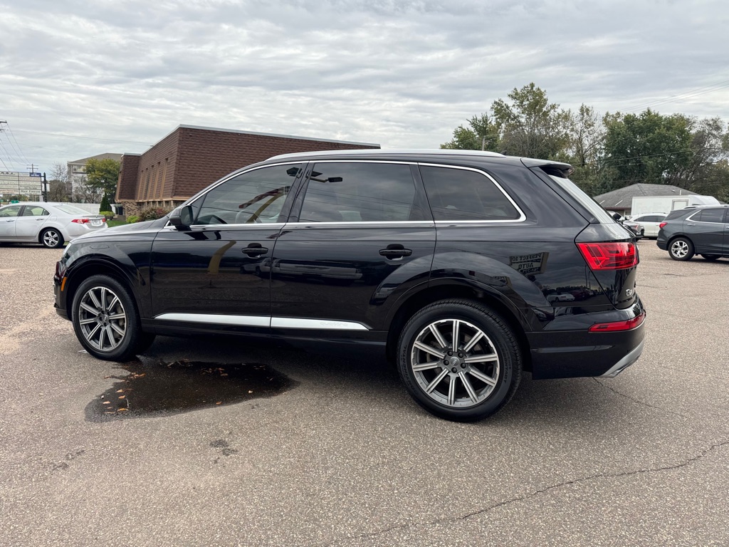 Photo 8 of this AUDI Q7