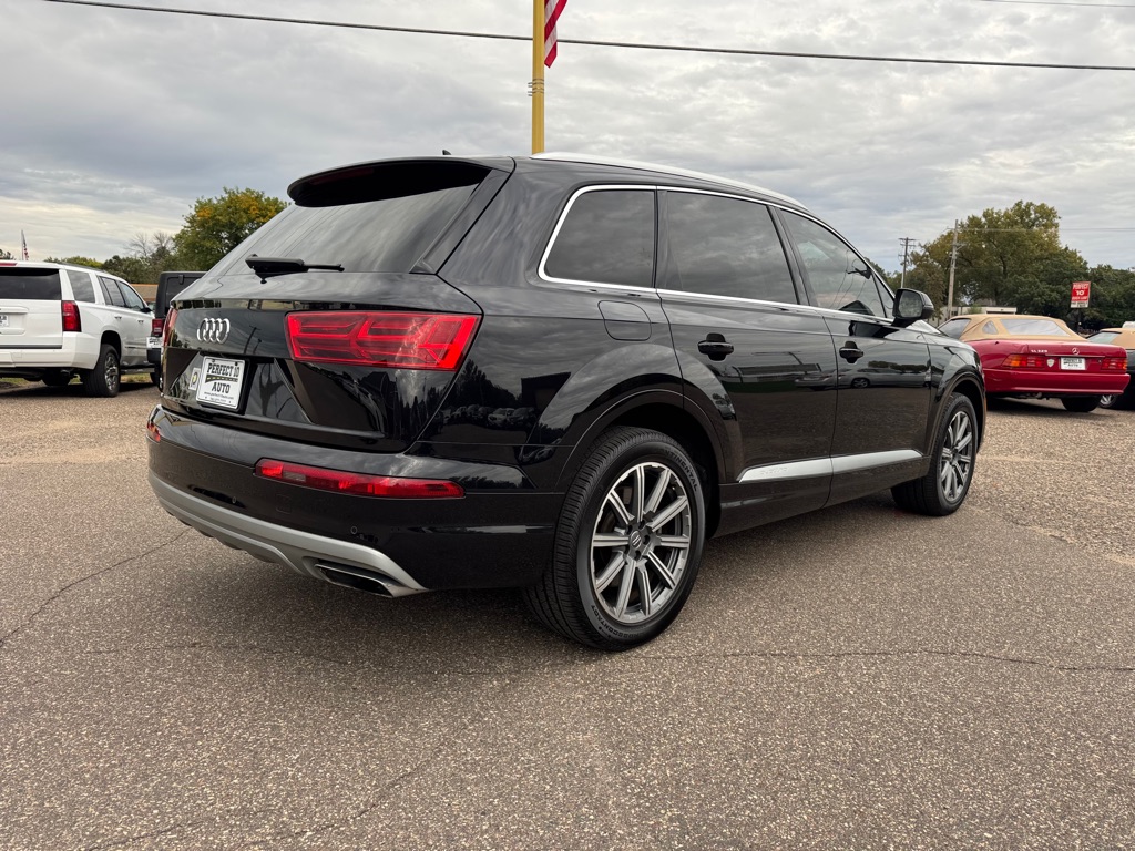 Photo 4 of this AUDI Q7