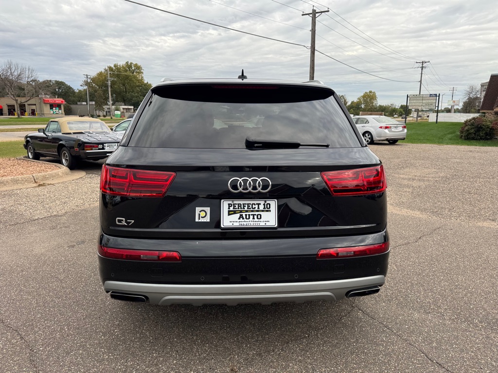 Photo 6 of this AUDI Q7