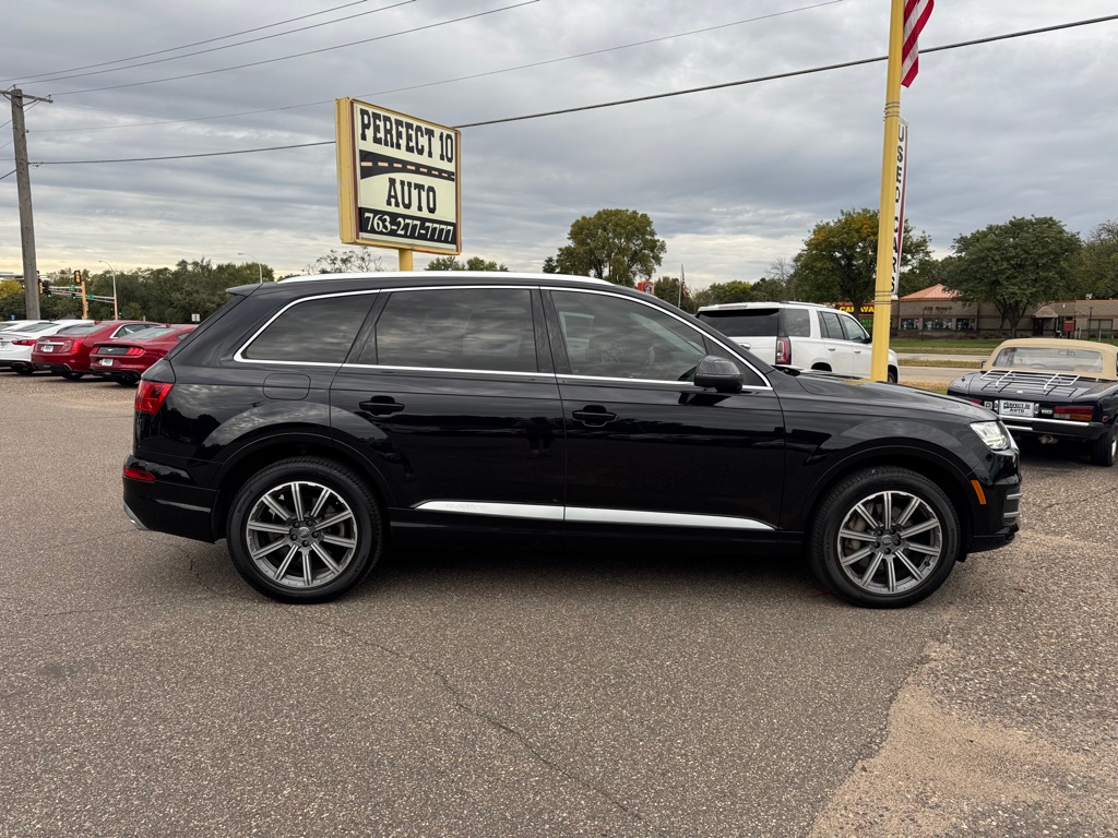 Photo 3 of this AUDI Q7