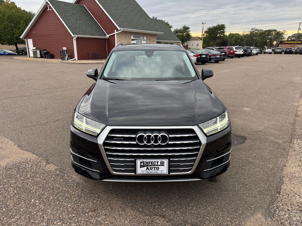 Photo 12 of this AUDI Q7