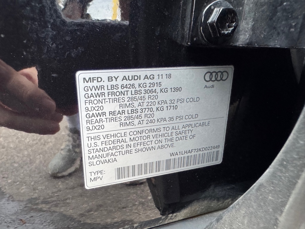 Photo 58 of this AUDI Q7