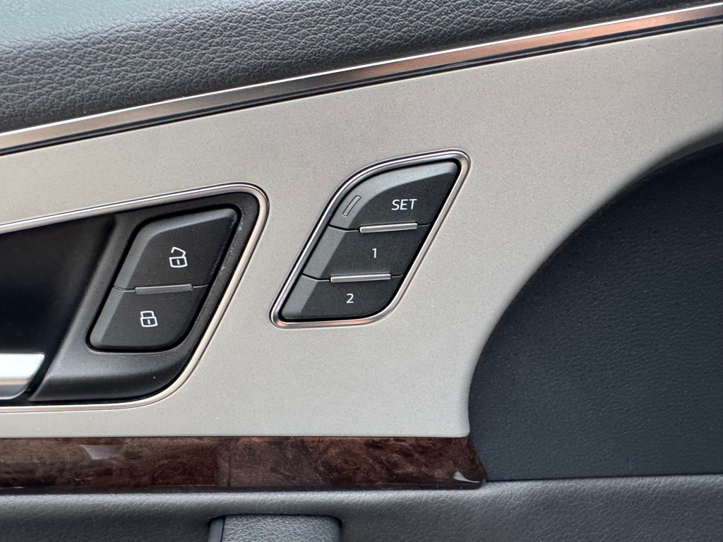 Photo 18 of this AUDI Q7