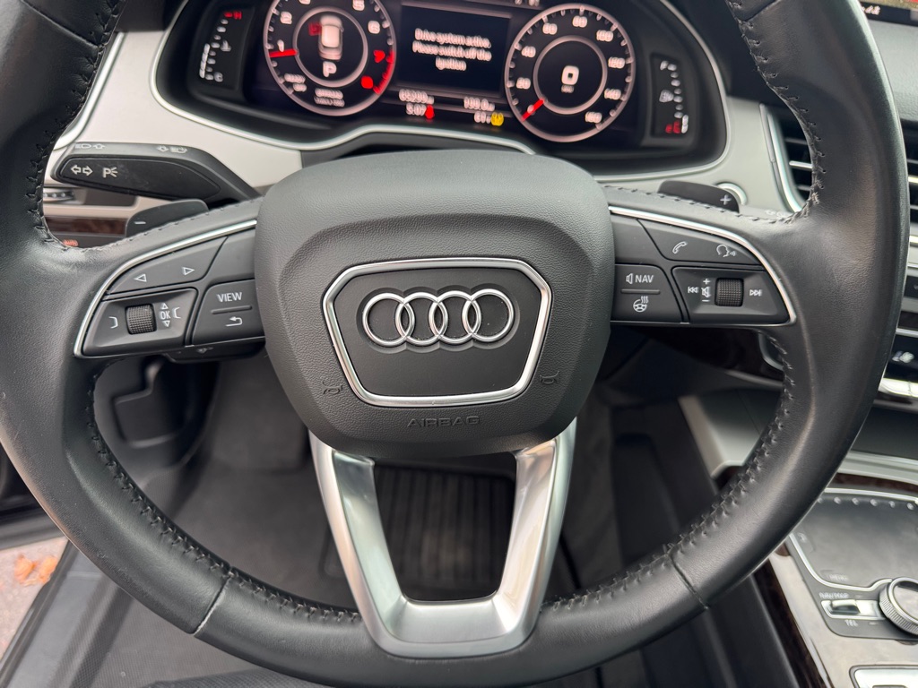 Photo 52 of this AUDI Q7