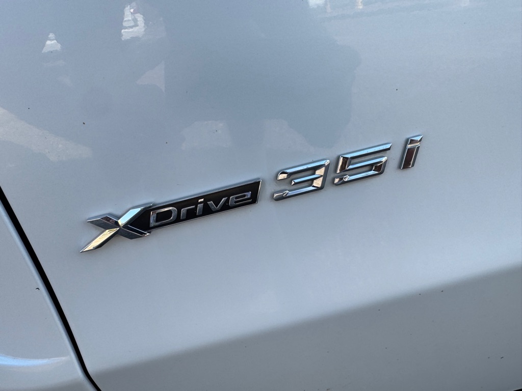 Photo 15 of this BMW X5