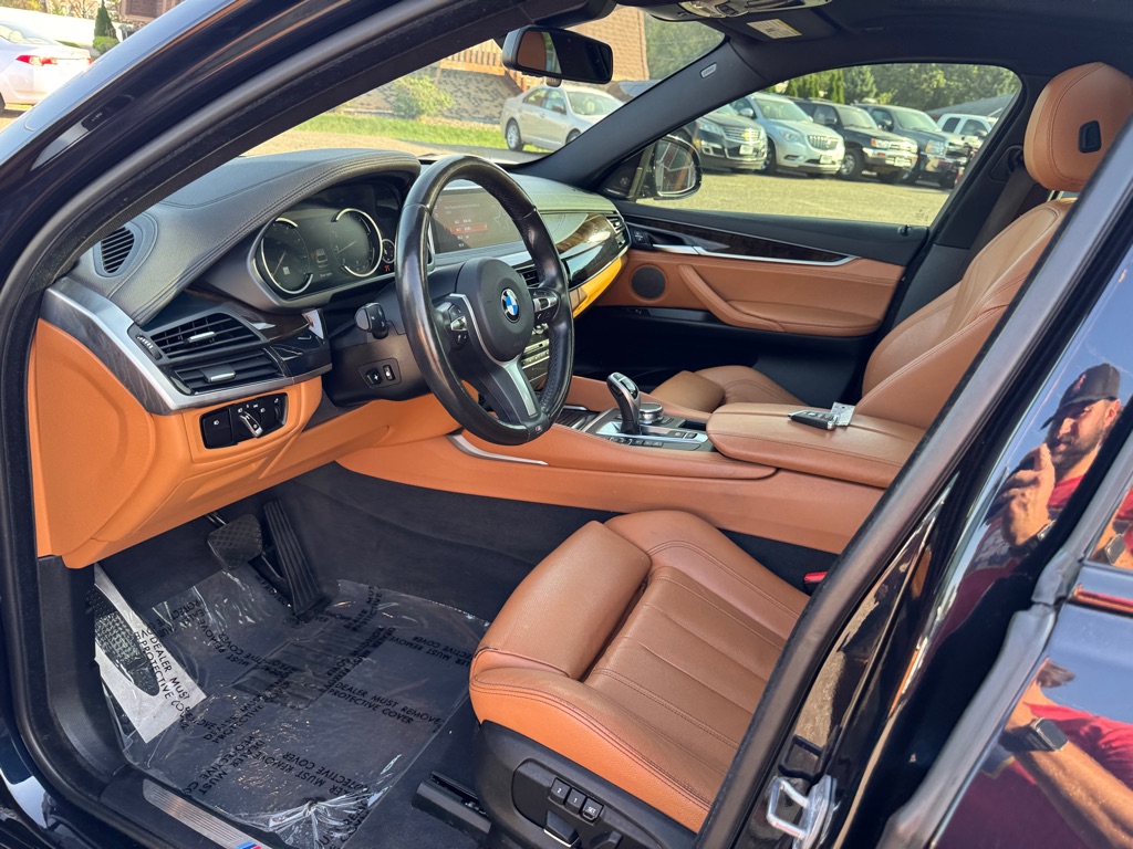 Photo 17 of this BMW X6