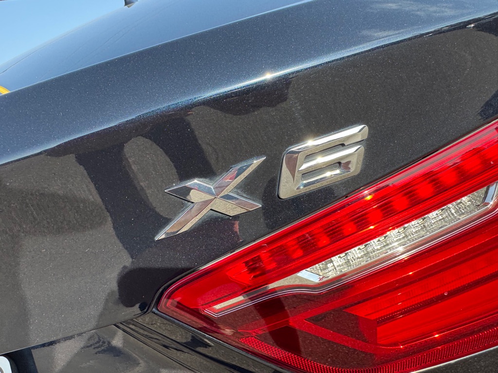 Photo 14 of this BMW X6