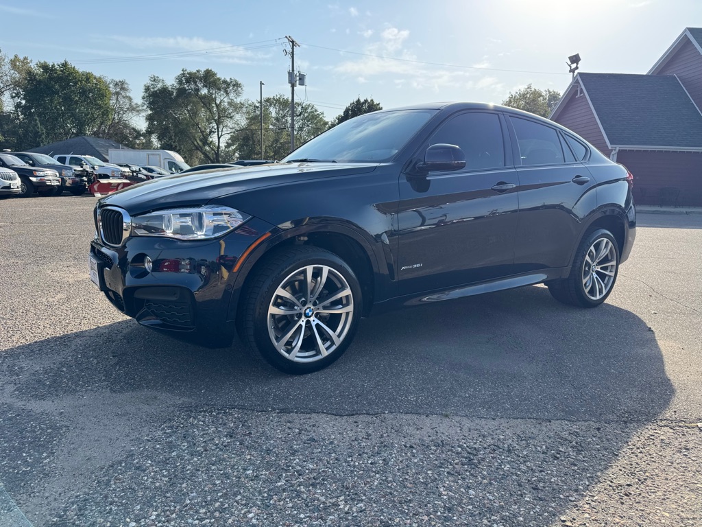 Photo 10 of this BMW X6