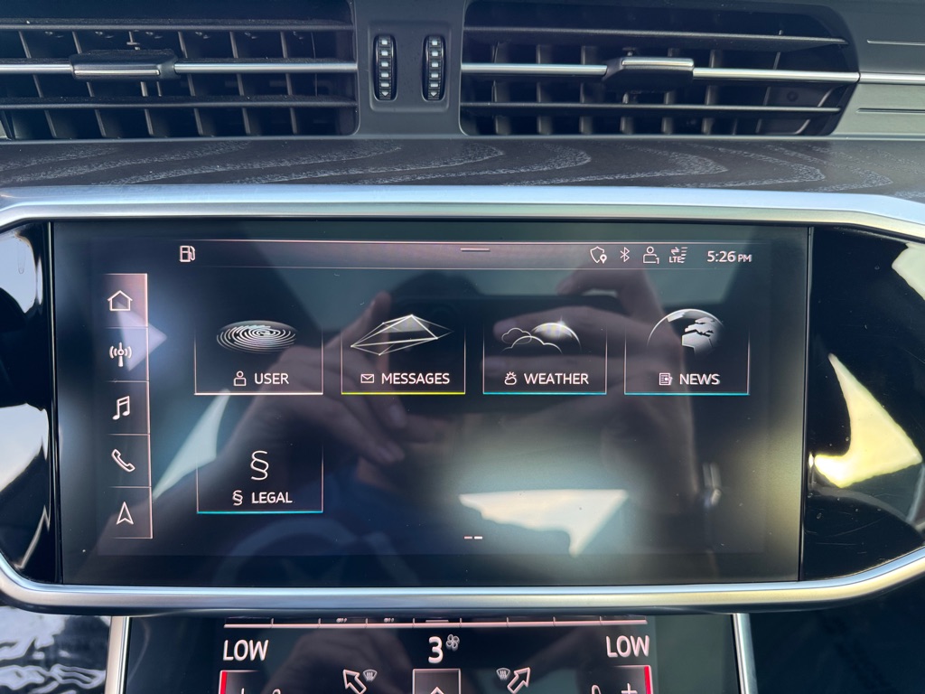 Photo 40 of this AUDI A7