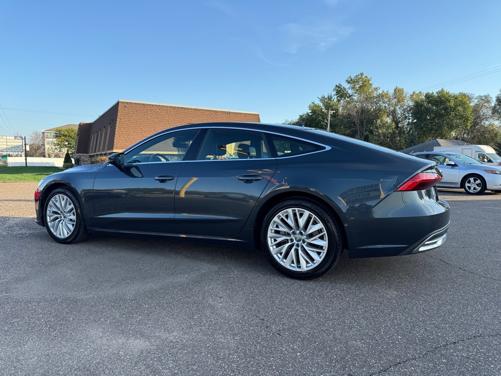 Photo 8 of this AUDI A7
