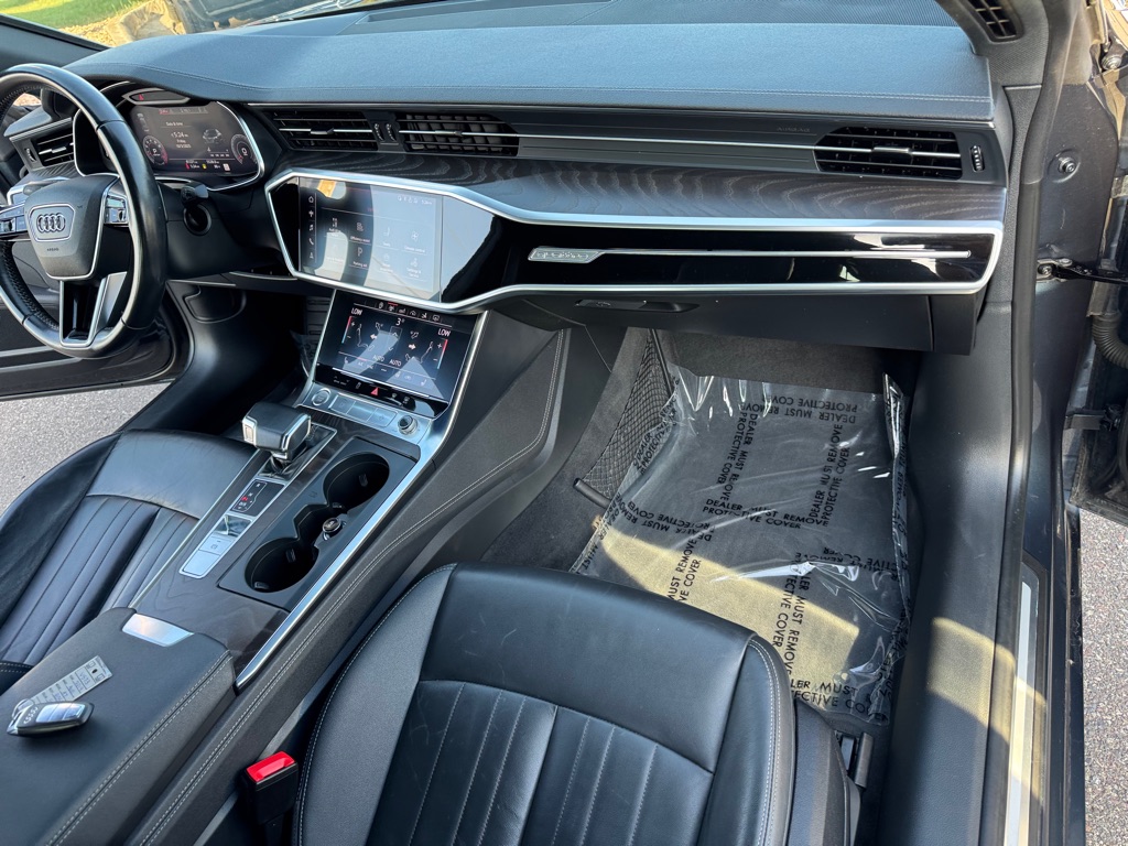 Photo 30 of this AUDI A7