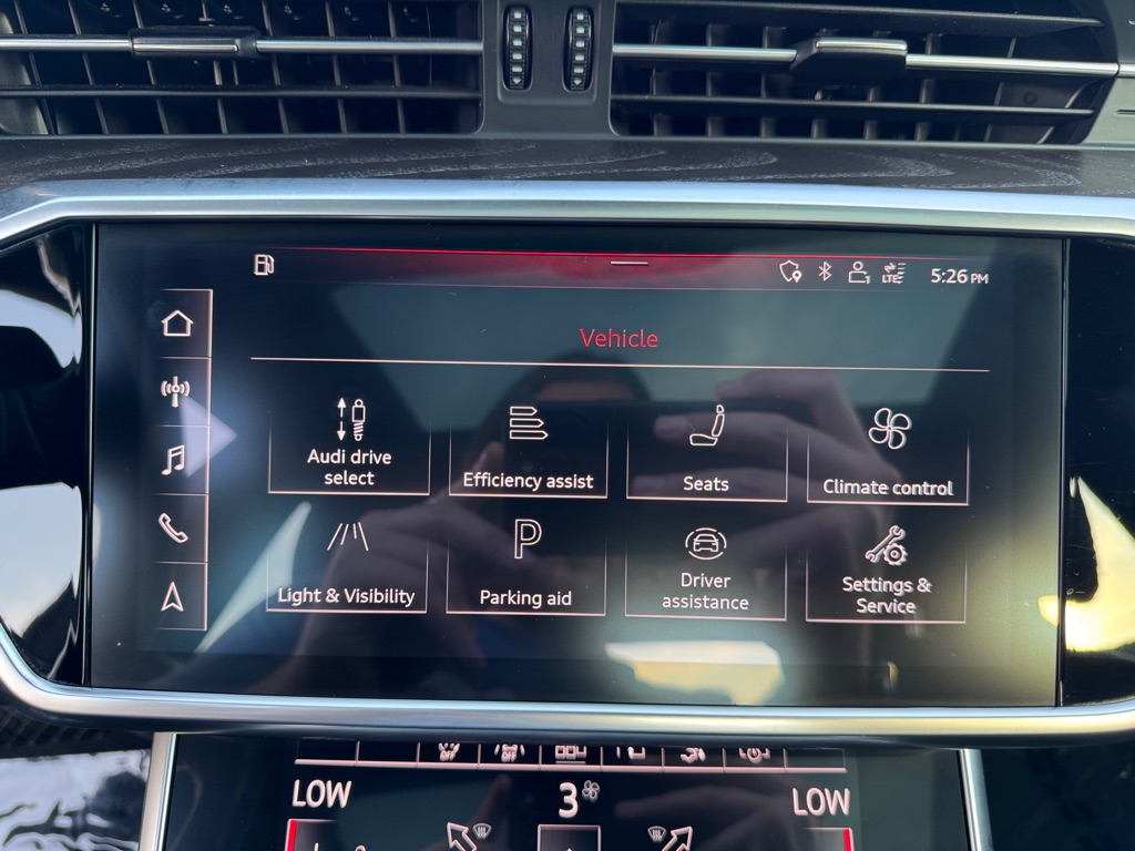 Photo 46 of this AUDI A7