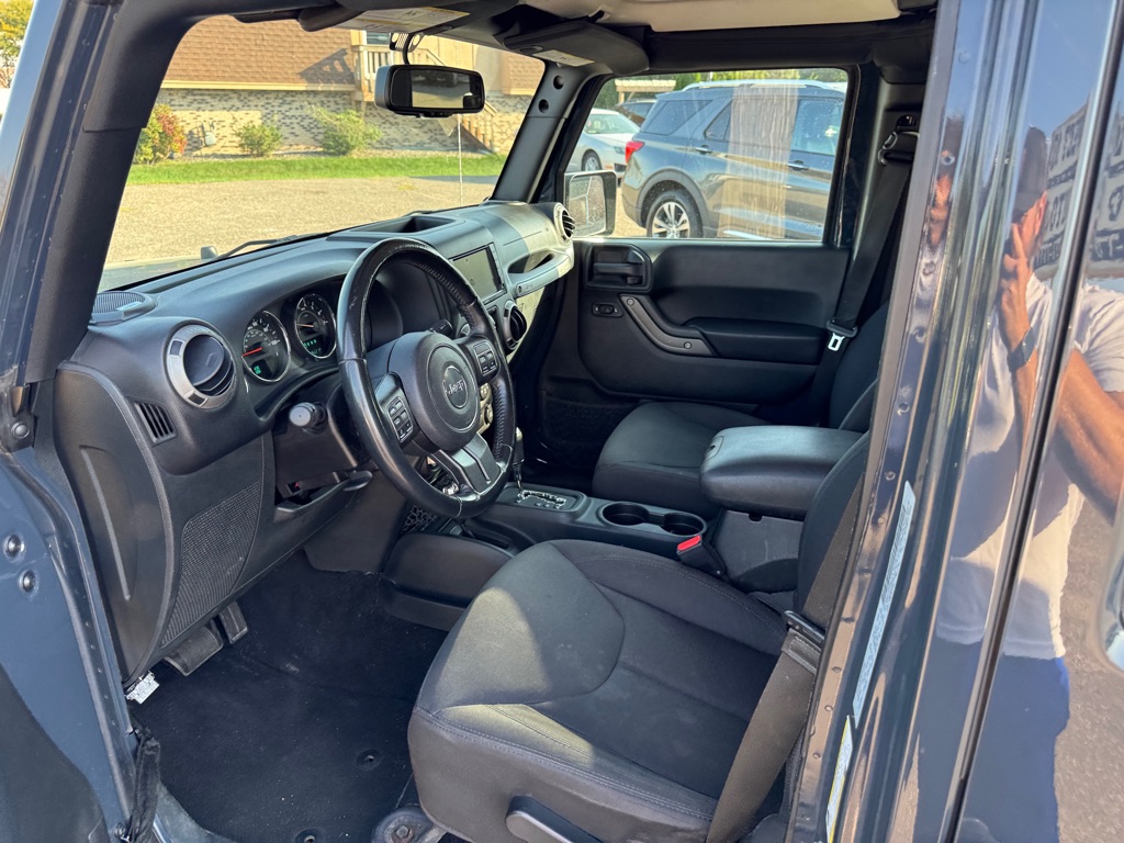 Photo 15 of this JEEP WRANGLER UNLIMI