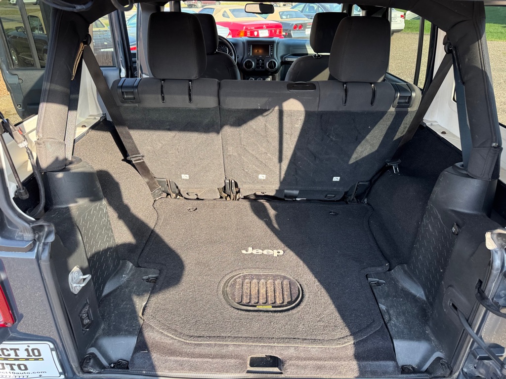 Photo 21 of this JEEP WRANGLER UNLIMI