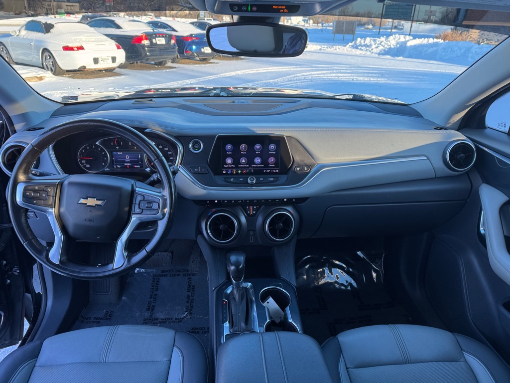 Photo 35 of this CHEVROLET BLAZER