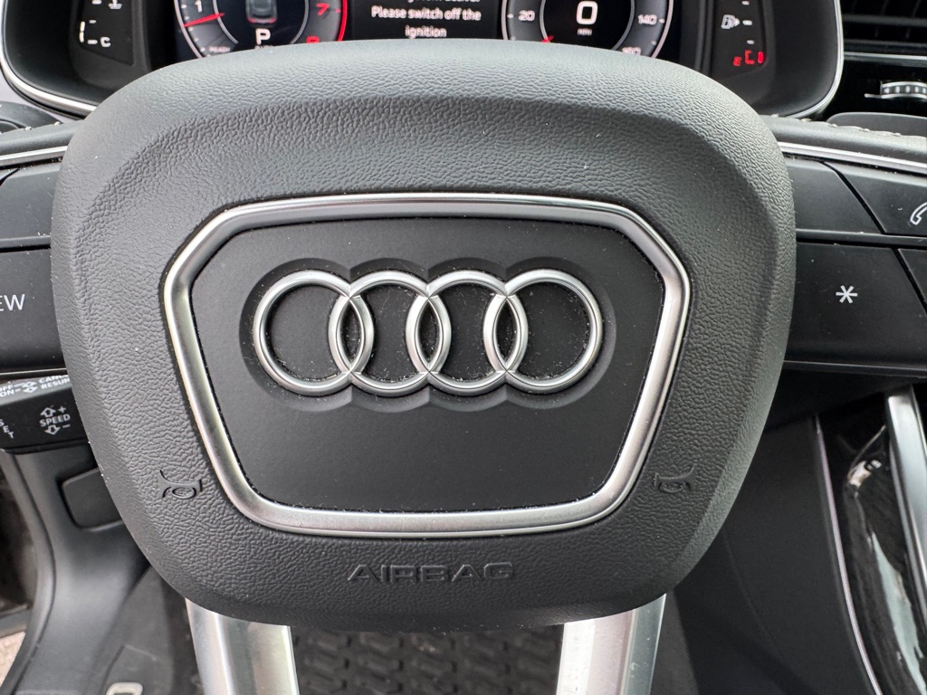 Photo 63 of this AUDI Q8