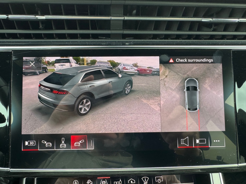 Photo 59 of this AUDI Q8