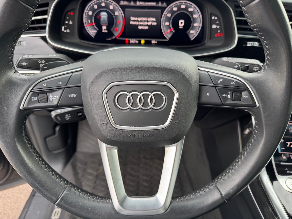 Photo 61 of this AUDI Q8