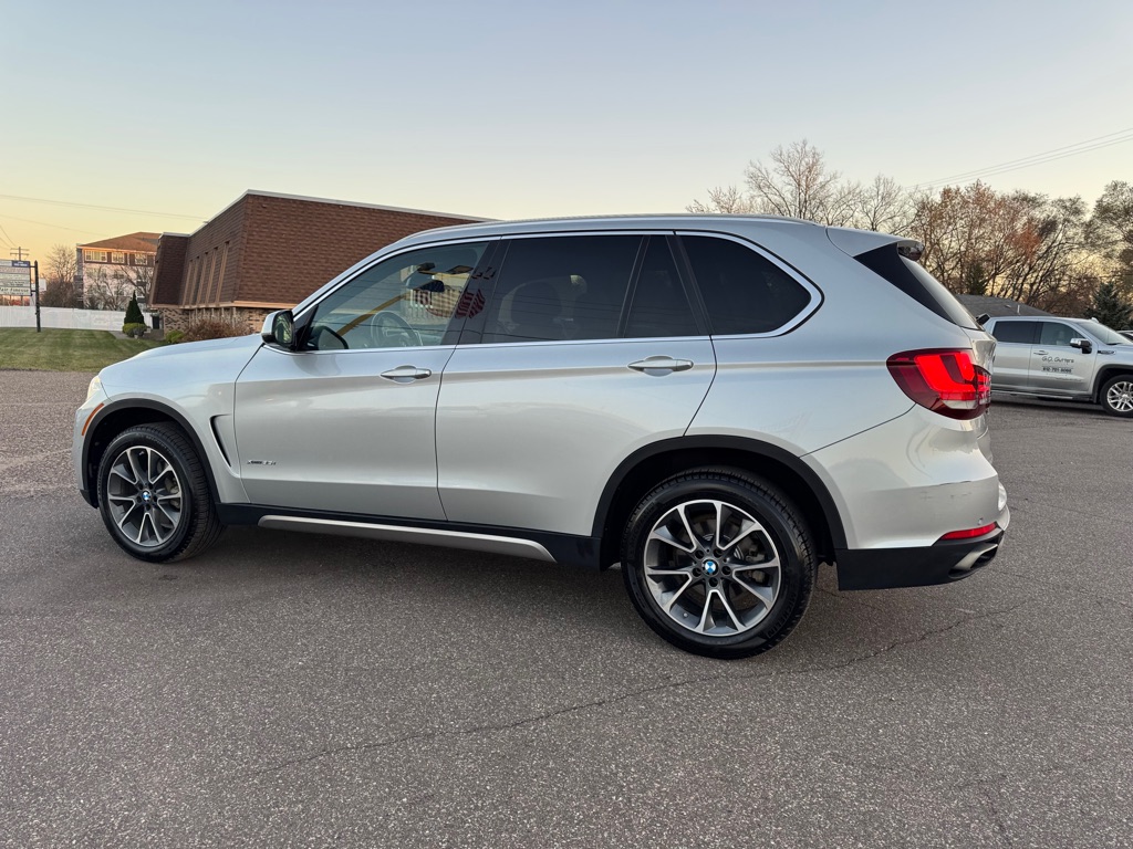 Photo 8 of this BMW X5