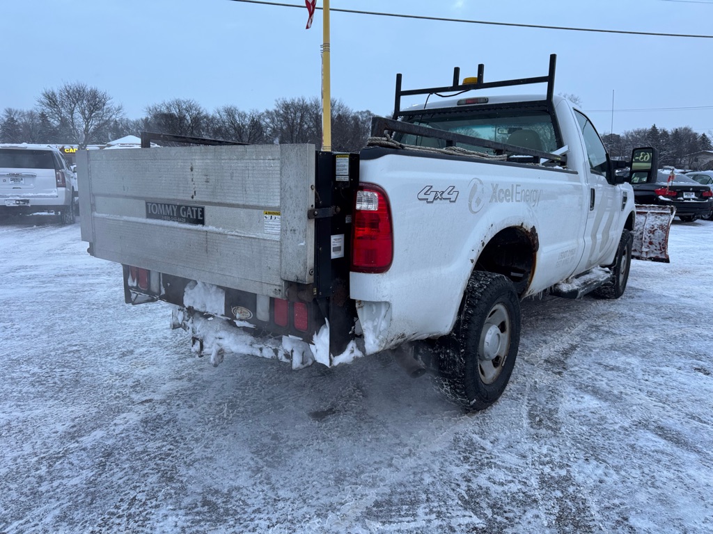 Photo 5 of this FORD F-350 SUPER DUT