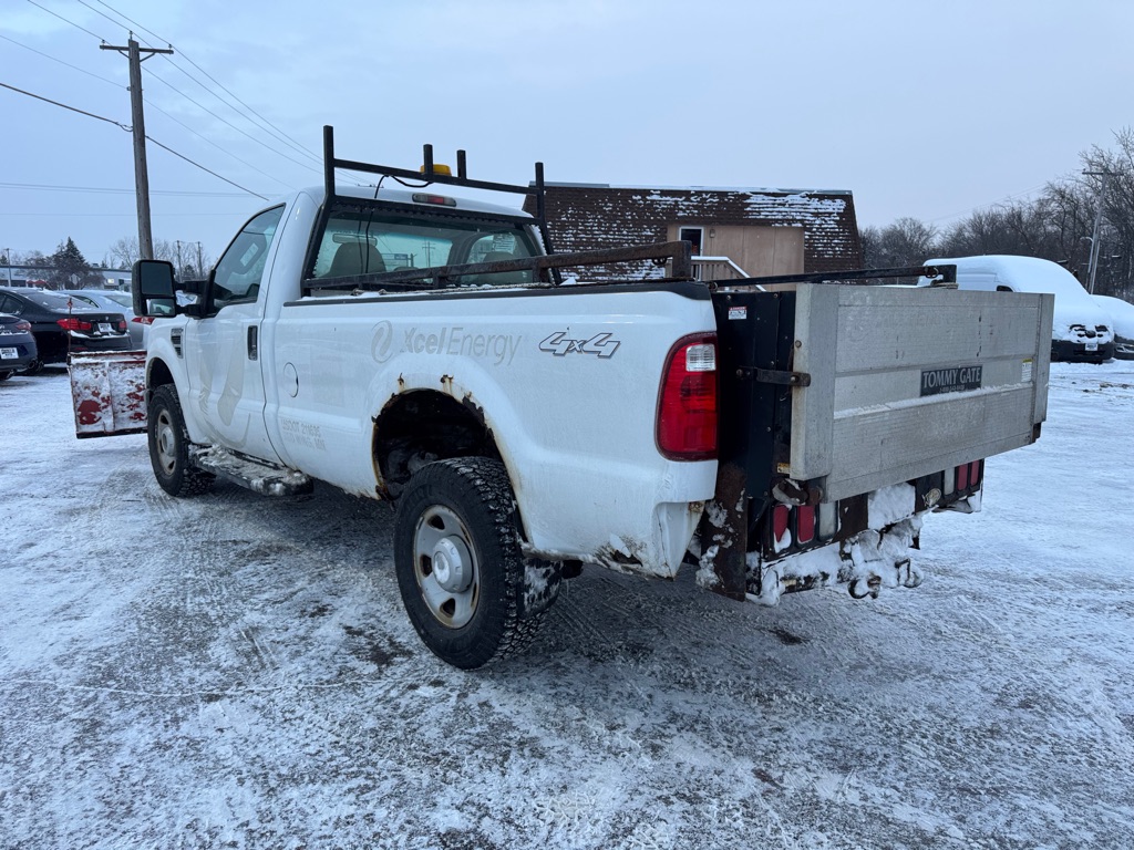 Photo 7 of this FORD F-350 SUPER DUT