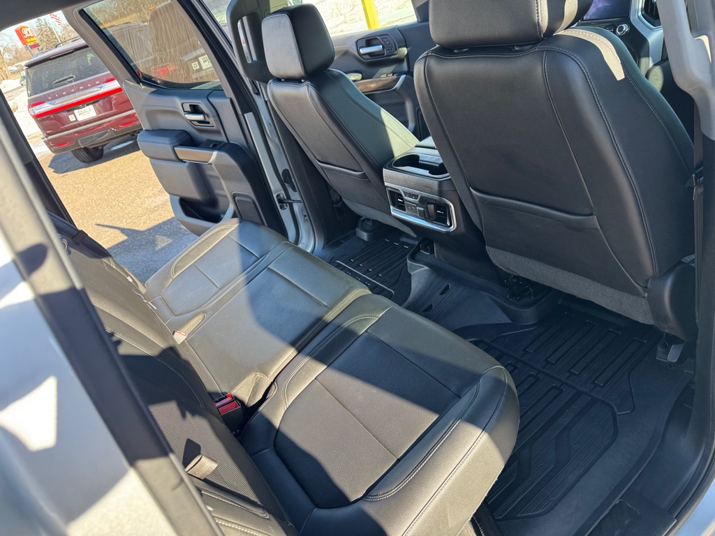 Photo 30 of this GMC SIERRA 1500