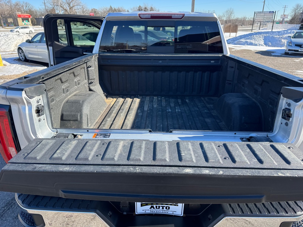 Photo 28 of this GMC SIERRA 1500