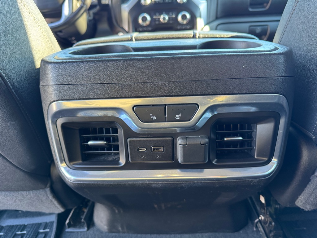 Photo 36 of this GMC SIERRA 1500