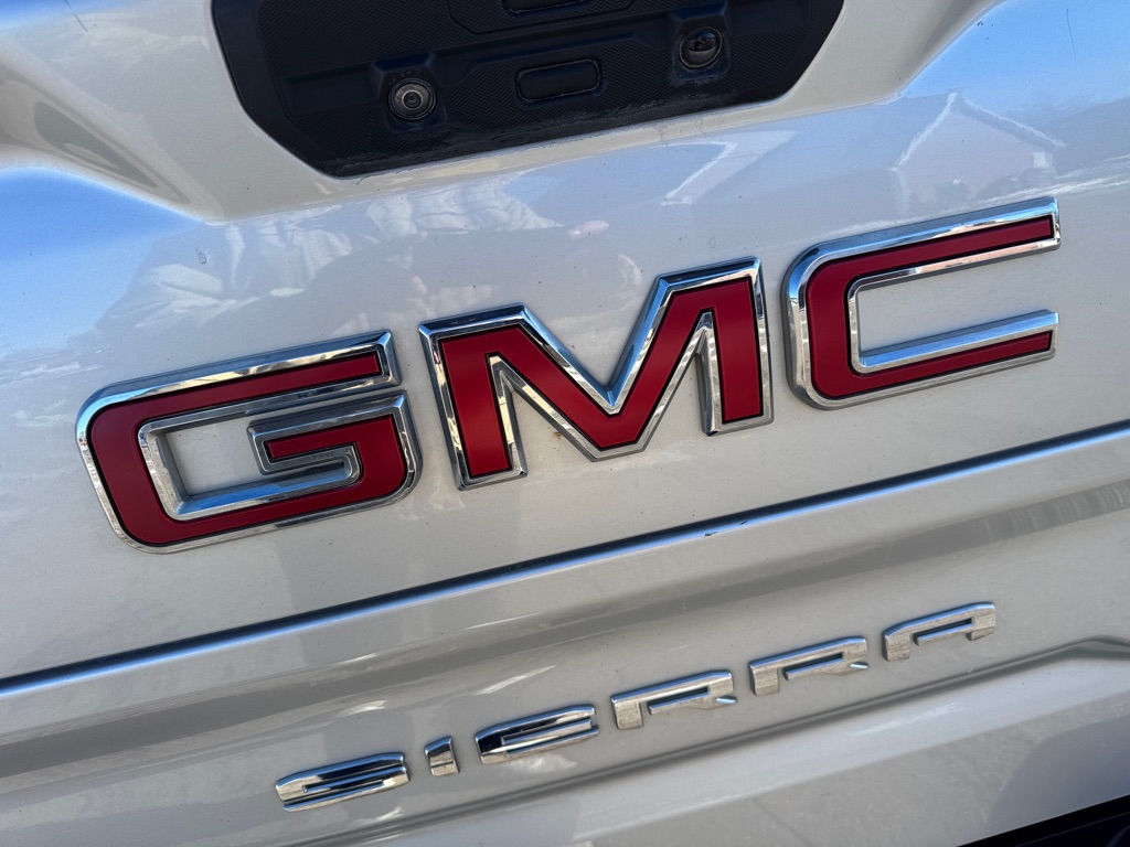 Photo 13 of this GMC SIERRA 1500