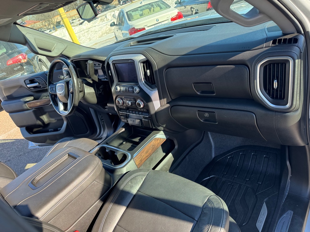 Photo 34 of this GMC SIERRA 1500