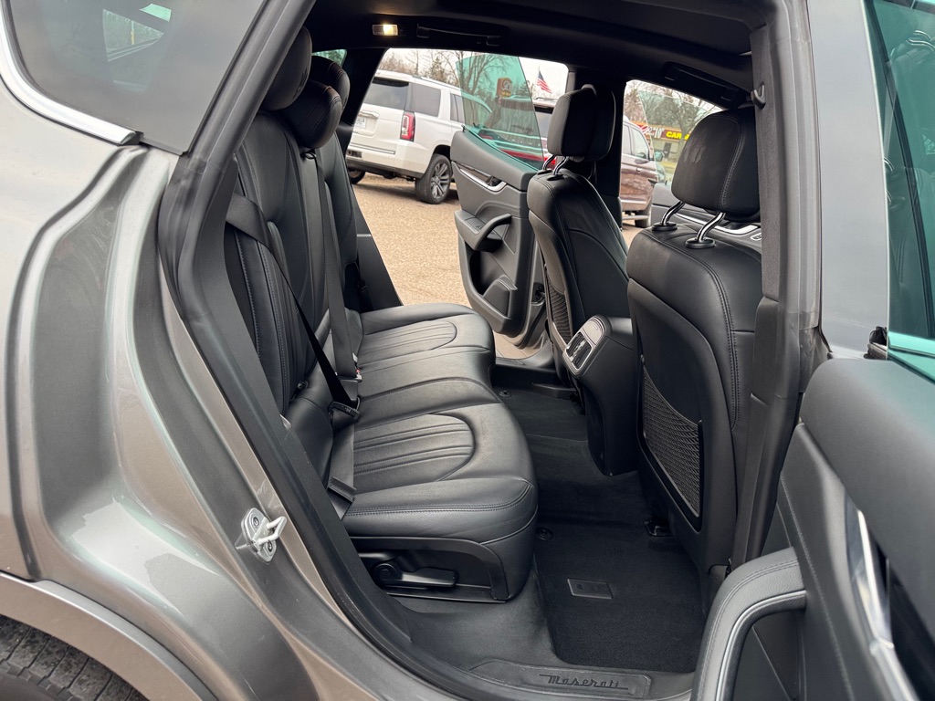Photo 28 of this MASERATI LEVANTE