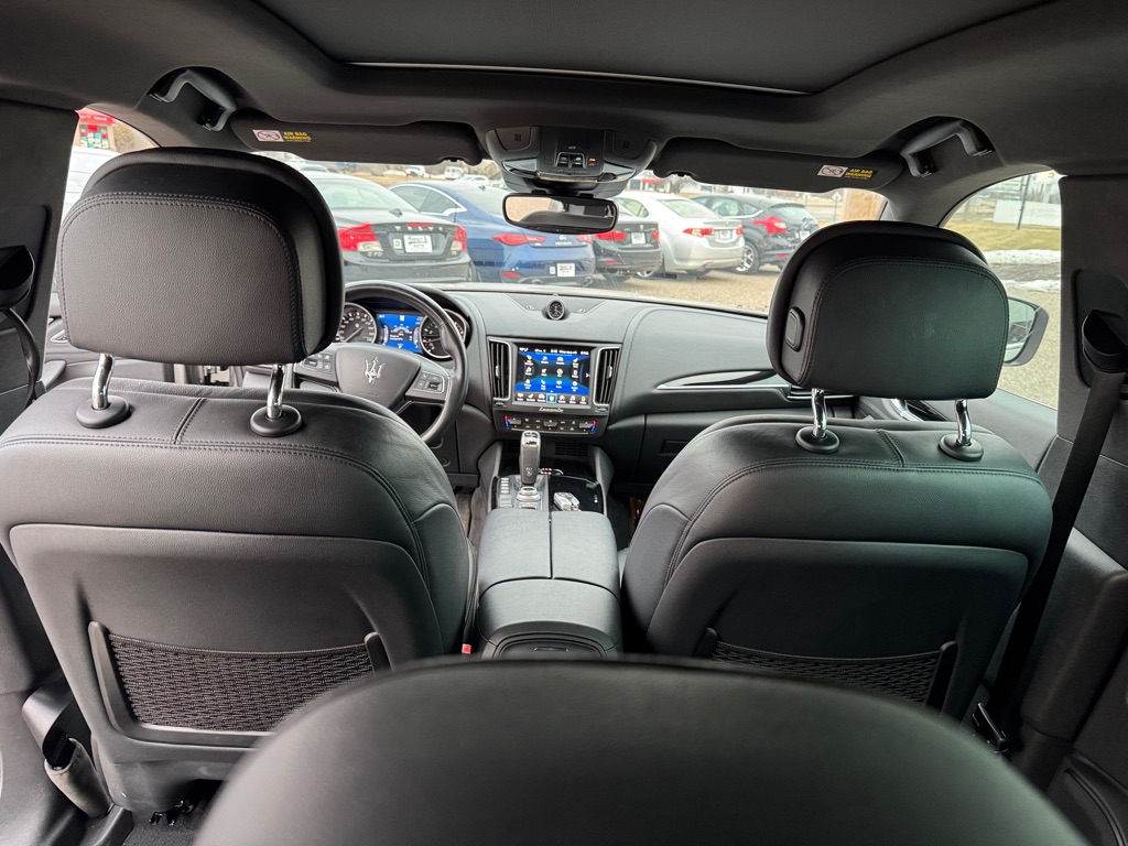 Photo 26 of this MASERATI LEVANTE