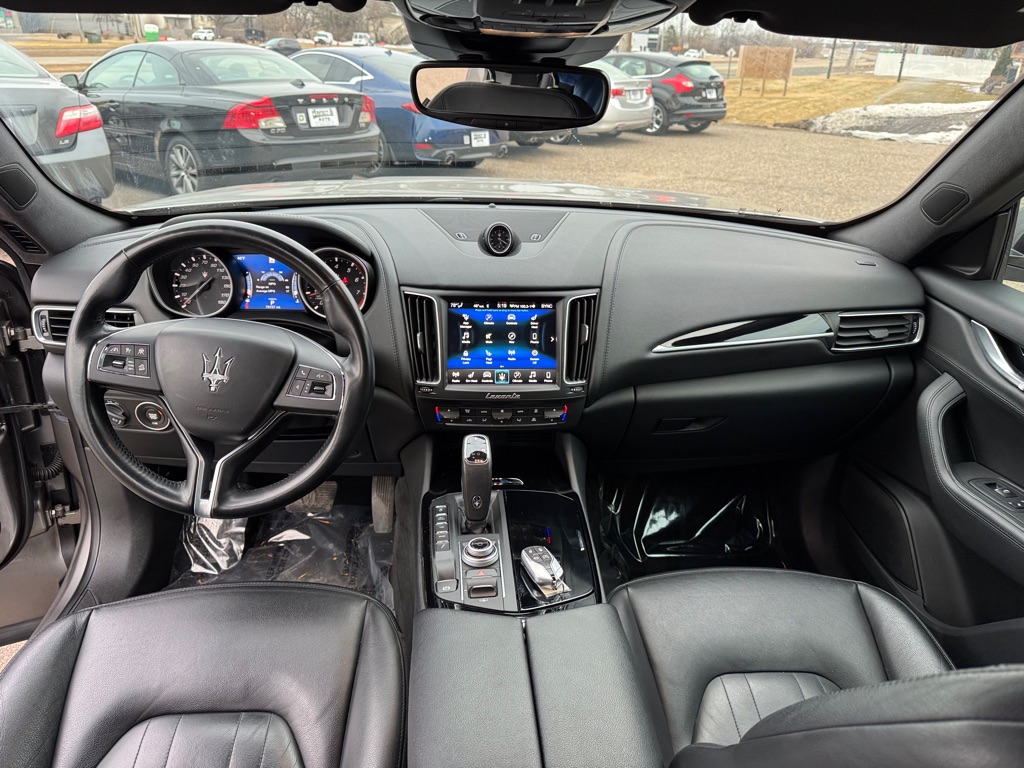 Photo 36 of this MASERATI LEVANTE