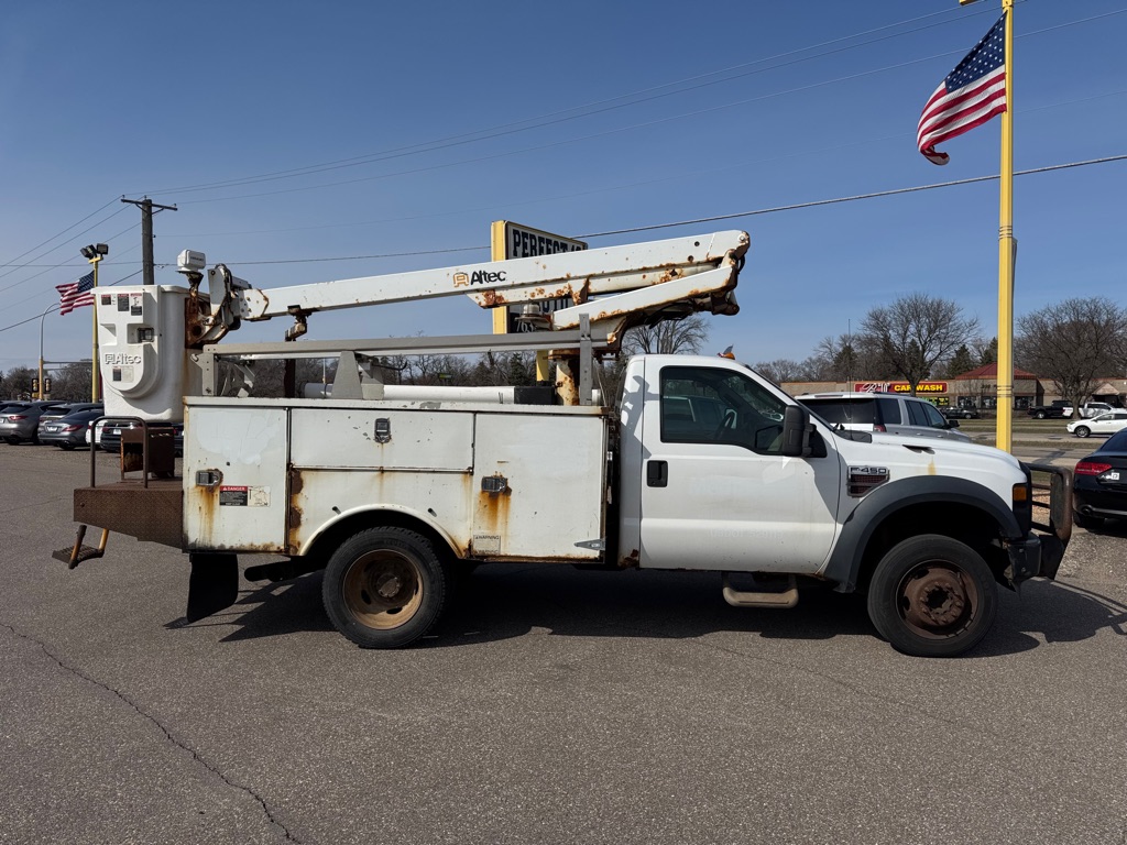 Photo 3 of this FORD F450