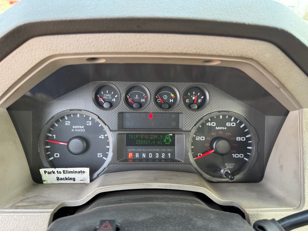 Photo 20 of this FORD F450