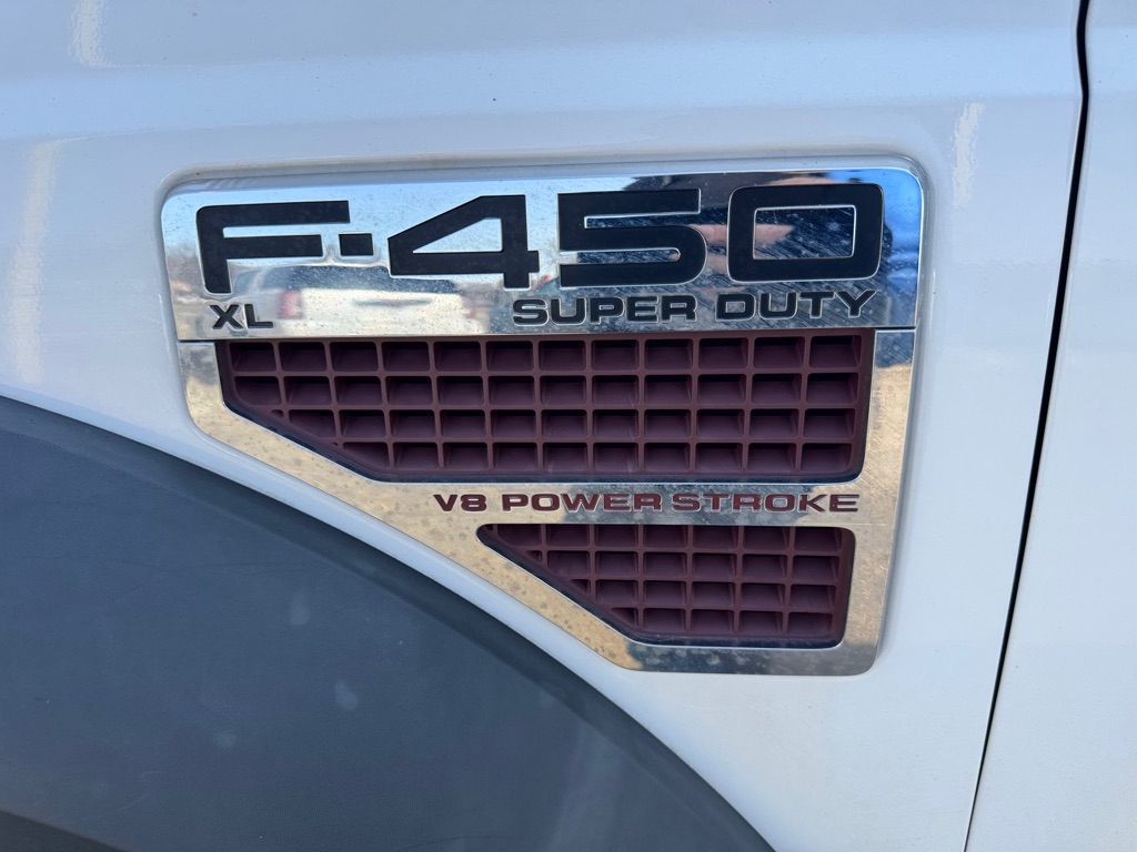 Photo 14 of this FORD F450