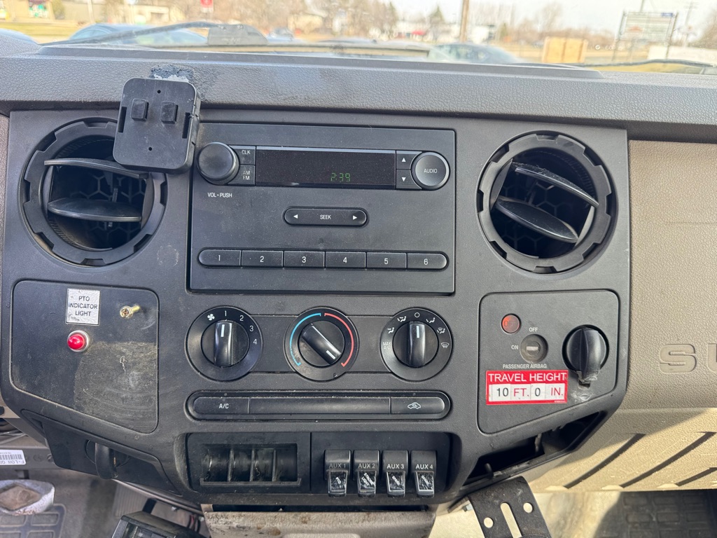 Photo 19 of this FORD F450