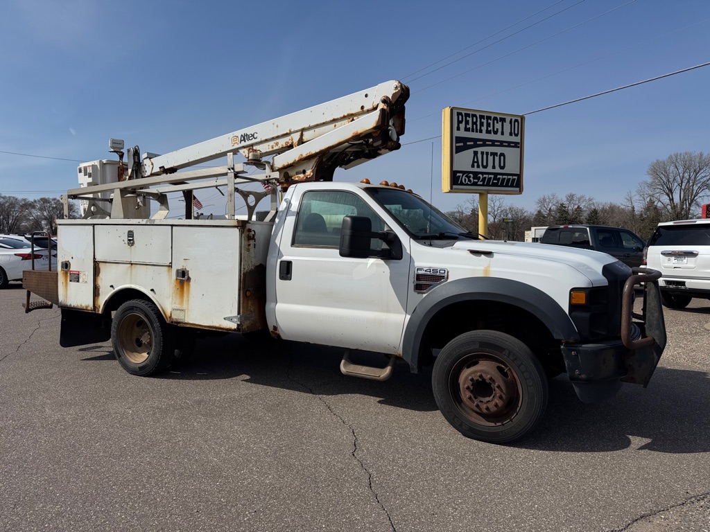 Photo 2 of this FORD F450