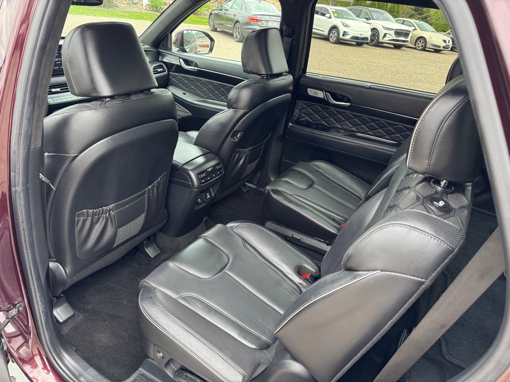 Photo 21 of this HYUNDAI PALISADE