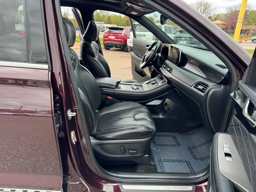 Photo 30 of this HYUNDAI PALISADE