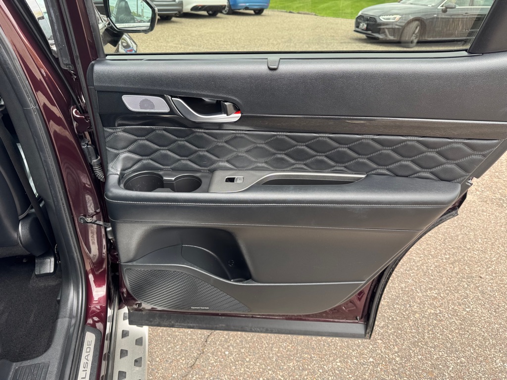 Photo 29 of this HYUNDAI PALISADE
