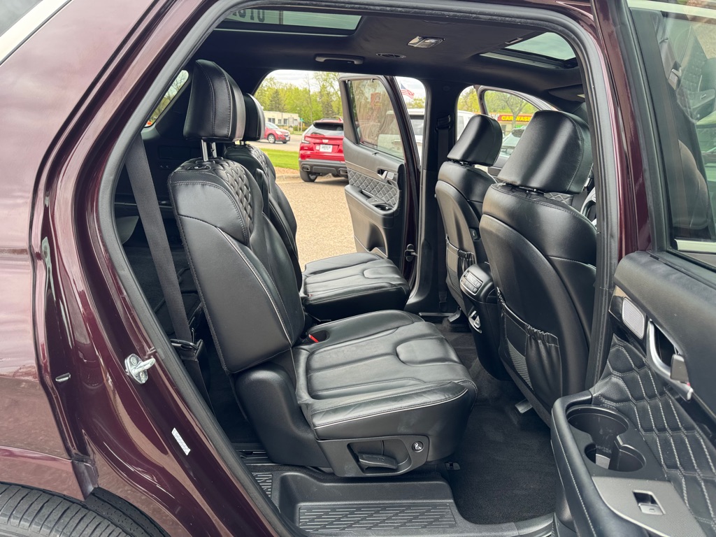 Photo 27 of this HYUNDAI PALISADE